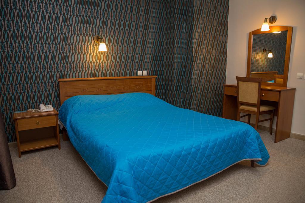 Hotel Liberty Mesolóngion エクステリア 写真