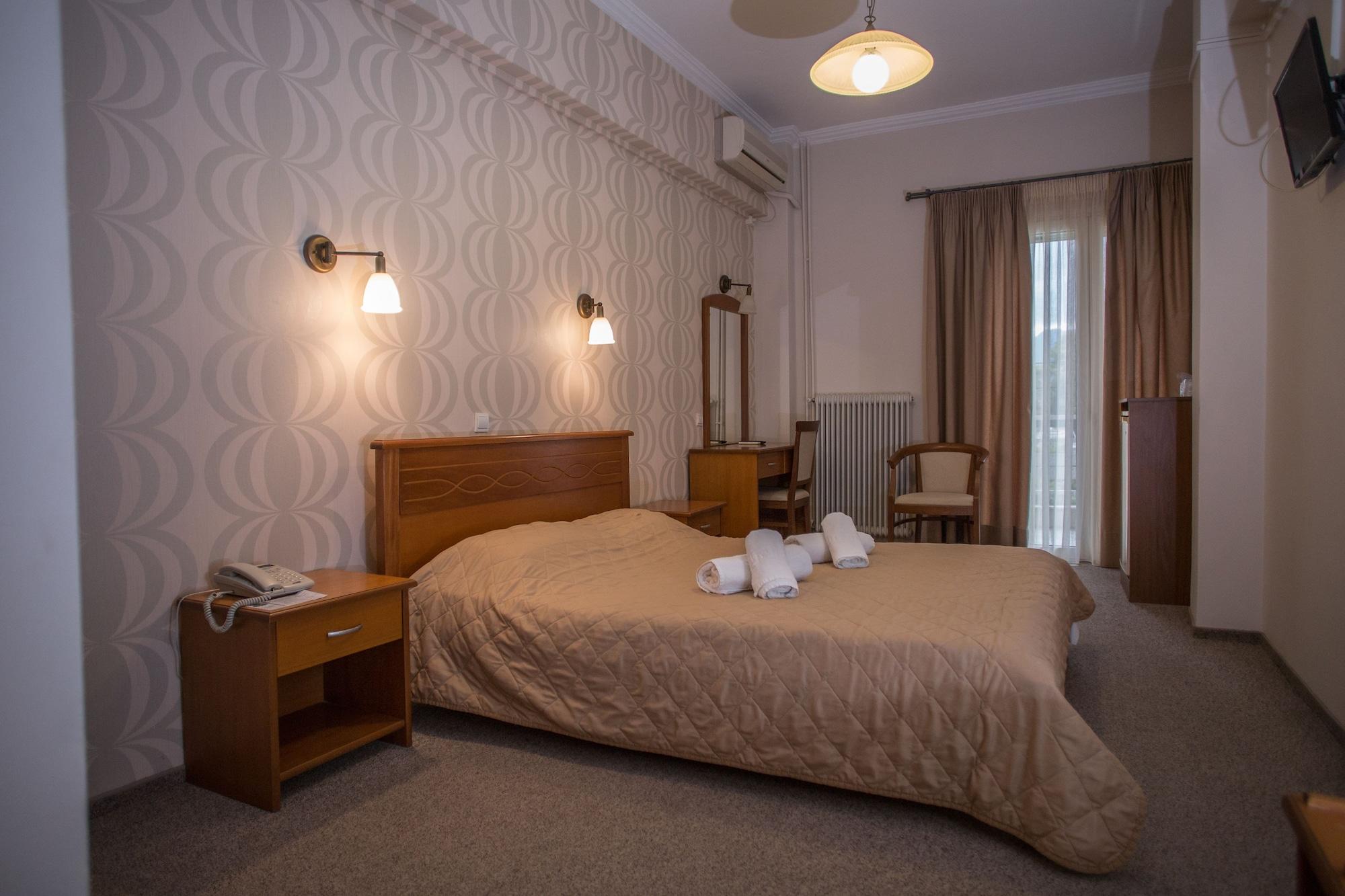 Hotel Liberty Mesolóngion エクステリア 写真