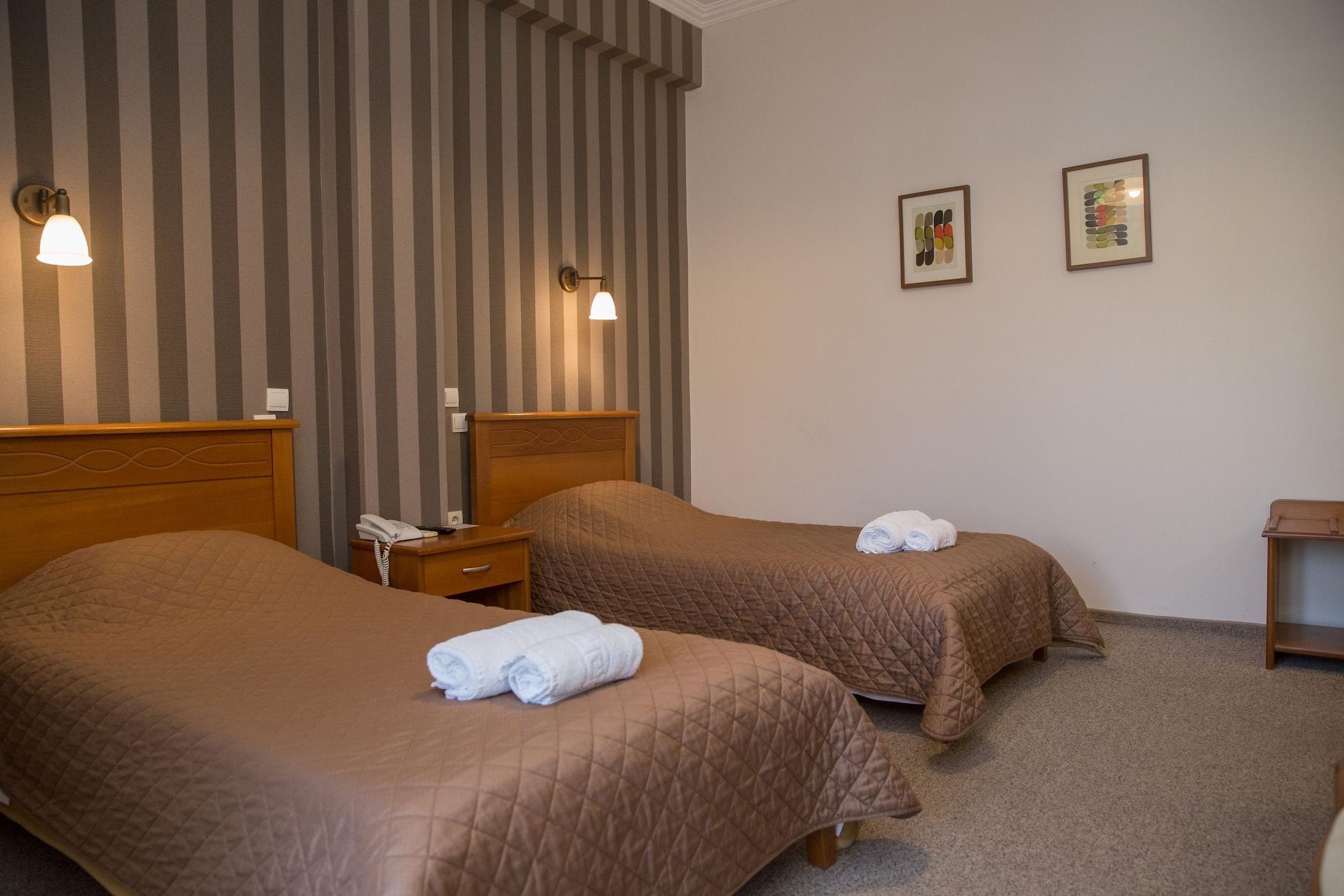Hotel Liberty Mesolóngion エクステリア 写真