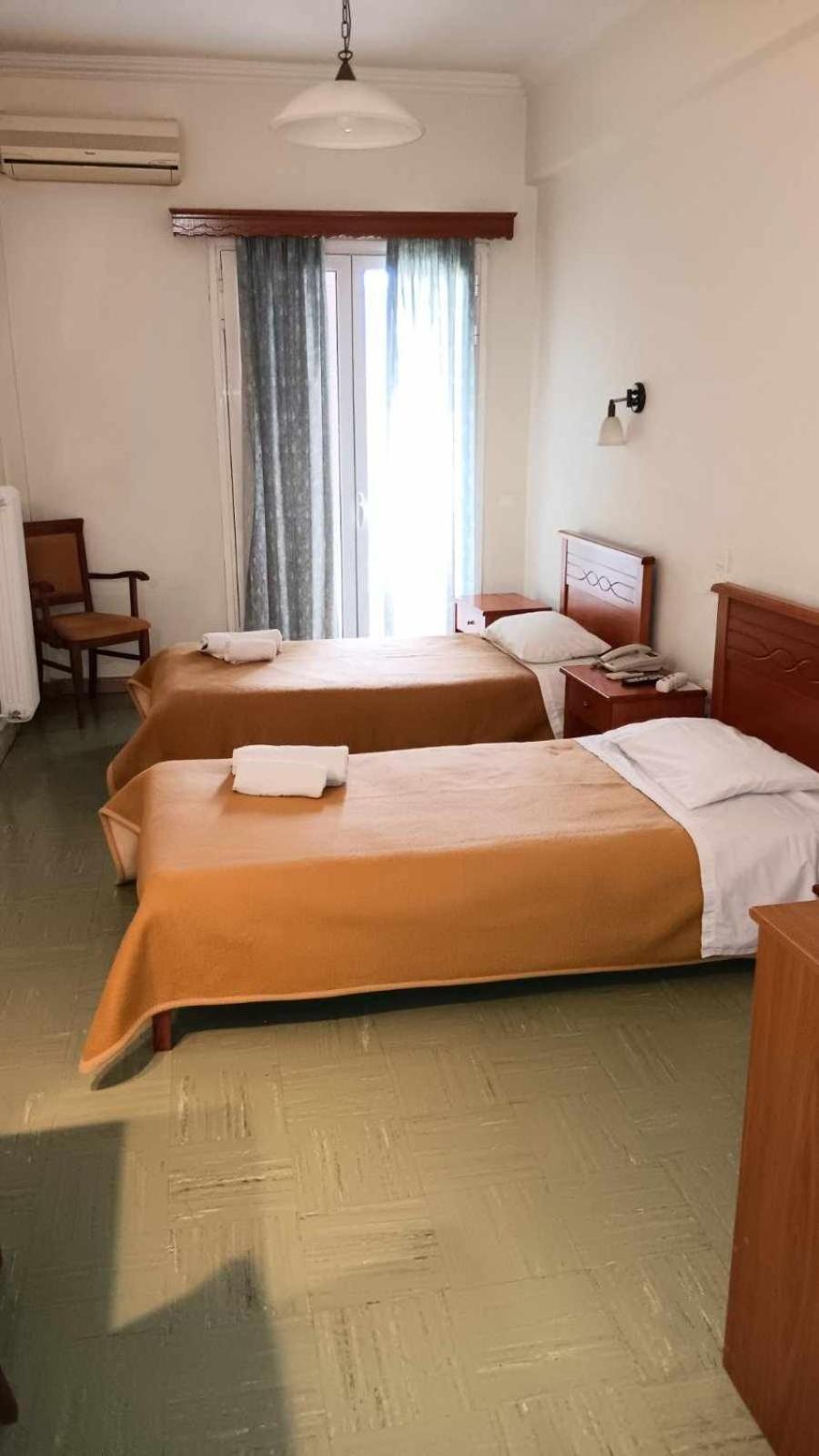 Hotel Liberty Mesolóngion エクステリア 写真