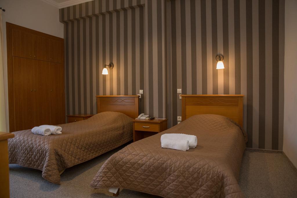 Hotel Liberty Mesolóngion エクステリア 写真