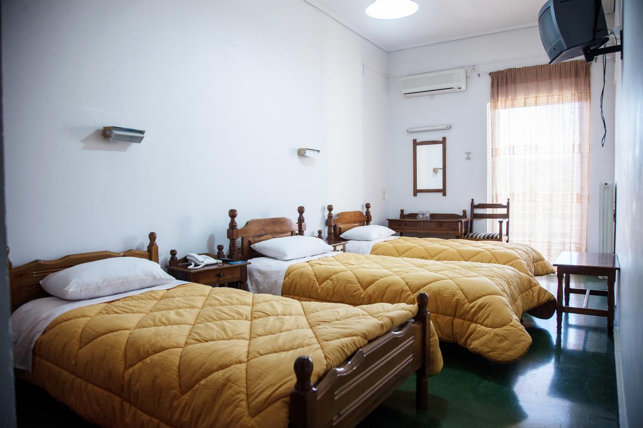Hotel Liberty Mesolóngion エクステリア 写真