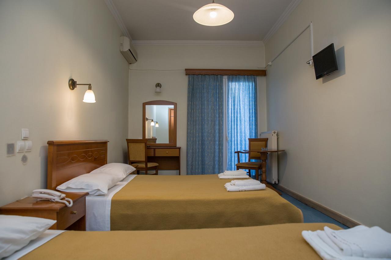 Hotel Liberty Mesolóngion エクステリア 写真