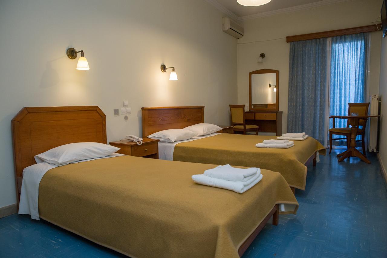 Hotel Liberty Mesolóngion エクステリア 写真